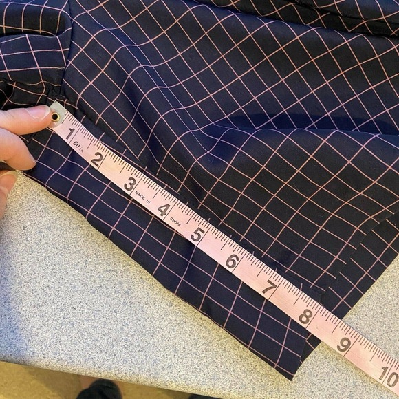 VTG Haley Women's Golf Shorts Size 10 Navy Pink Check Slash Pockets Back Pocket - Picture 9 of 9